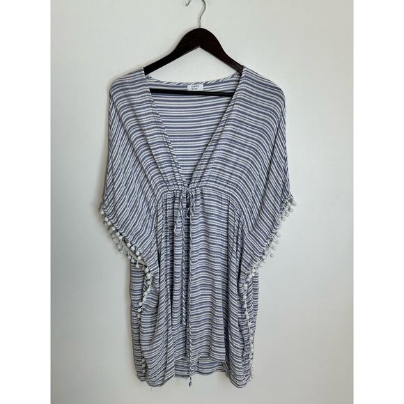 Crown & Ivy Cover up - Picture 1 of 4